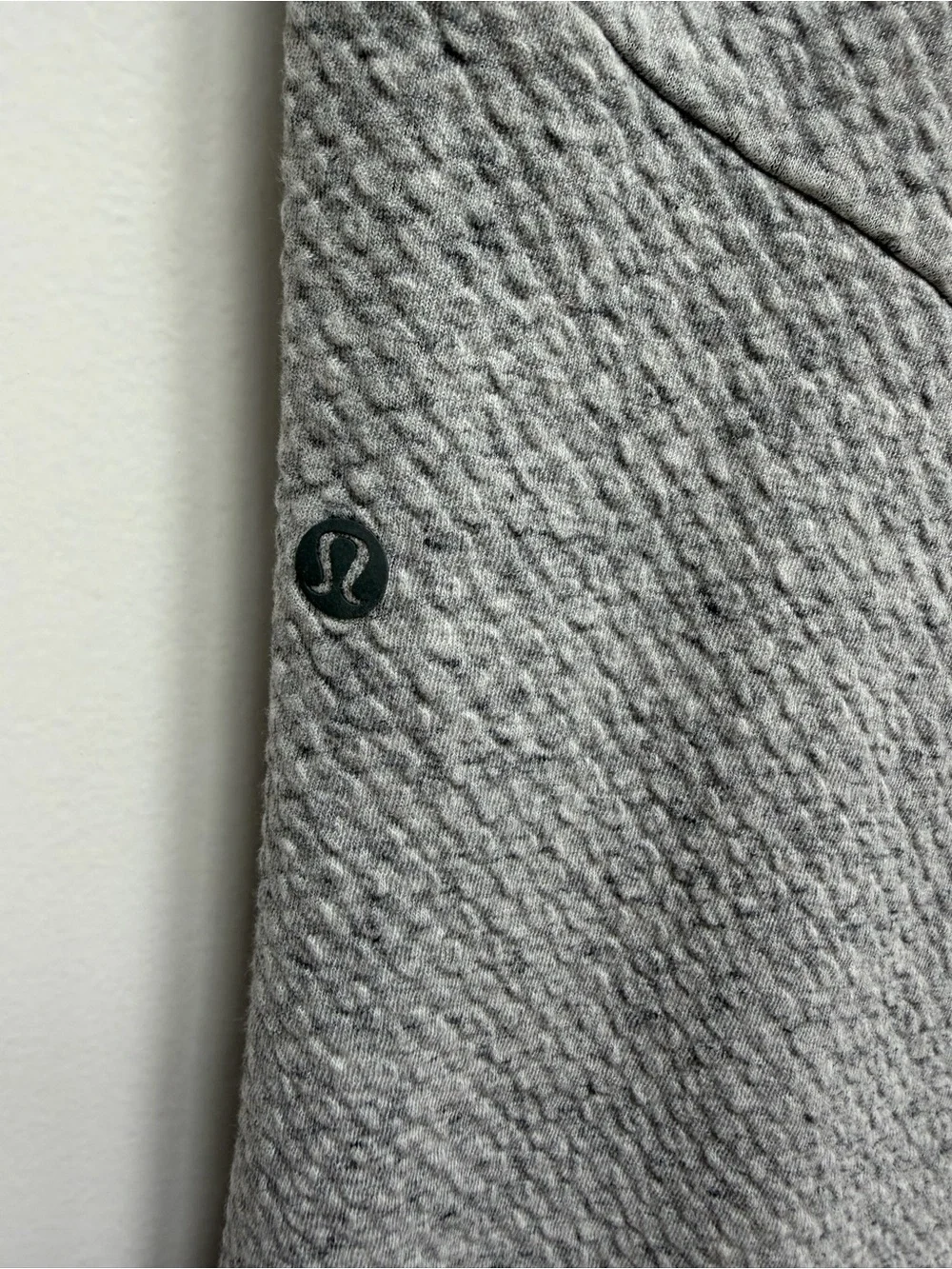 Lululemon At Ease Men's Gray Knit Jogger Pants  XL